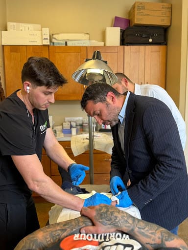 Dr. Ege Ereflogu learns the UroFill® technique